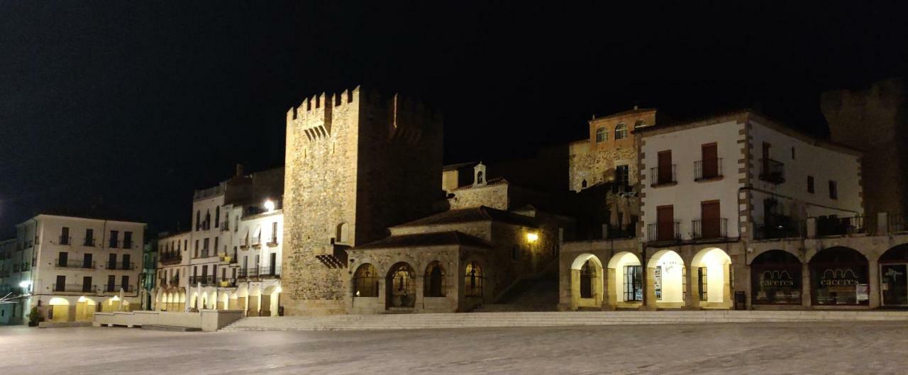 Apartamentos Caceres Turistico Екстер'єр фото